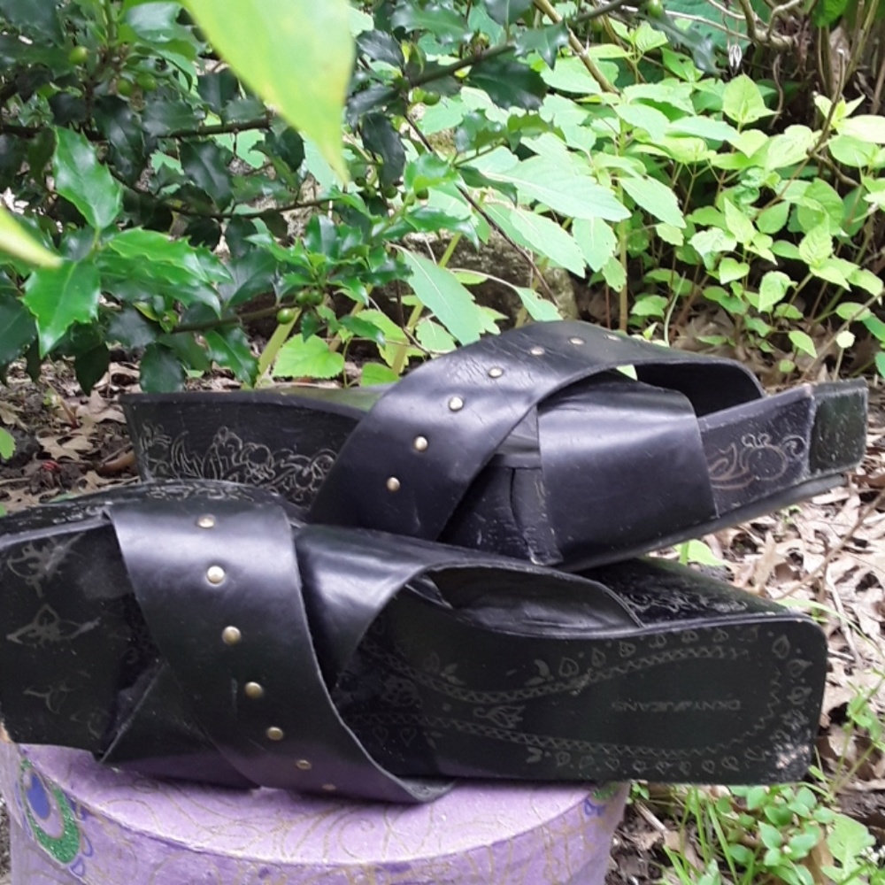 Vintage DKNY JEANS brand geisha style clogs
